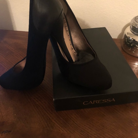 Caressa Women’s Taylor Platform Pump, Black Pony - Picture 3 of 5